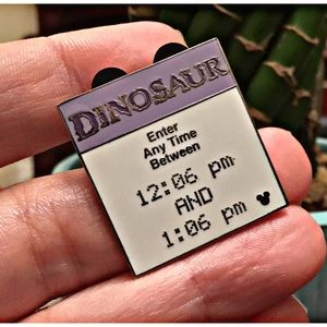 Authentic 2005 Disneys Fast-Pass Cast Lanyard Pin